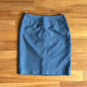 🇨🇦 (Size 4) RW&Co. skirt, Ava, 21”.